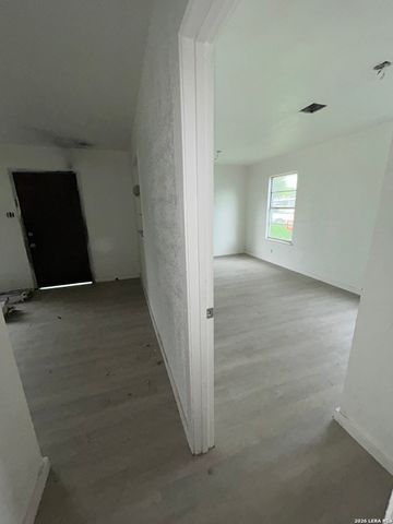 9923 EVENINGWAY DR, San Antonio, TX 78233
