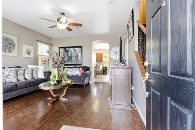 1516 Fog Bank Dr, Stockton, CA 95204