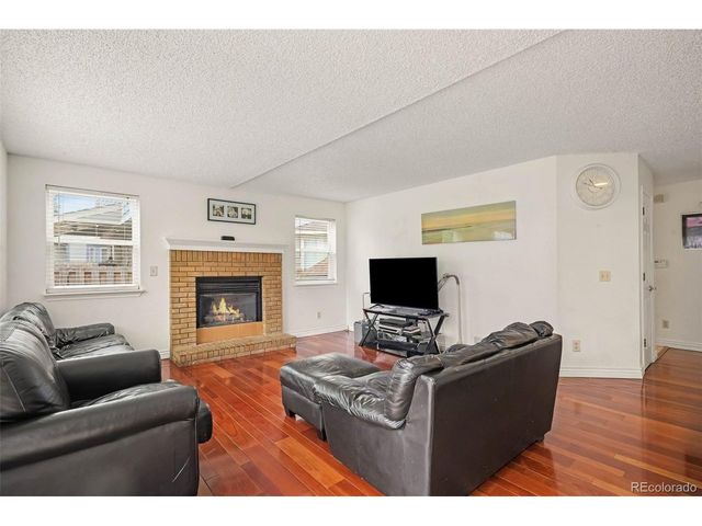 2424 S Salida Way, Aurora, CO 80013