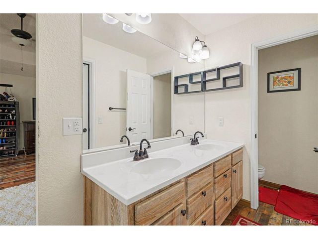 2424 S Salida Way, Aurora, CO 80013