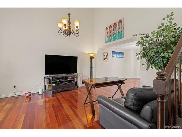 2424 S Salida Way, Aurora, CO 80013