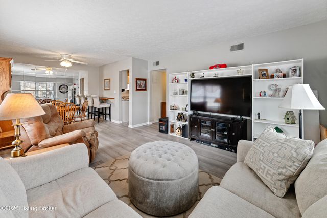 314 El Conquistador Pl, Louisville, KY 40220