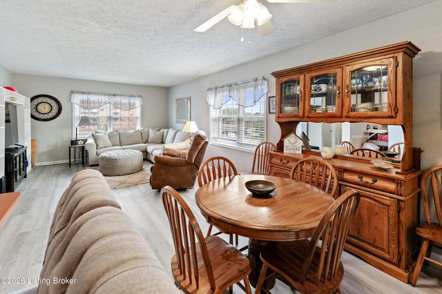314 El Conquistador Pl, Louisville, KY 40220