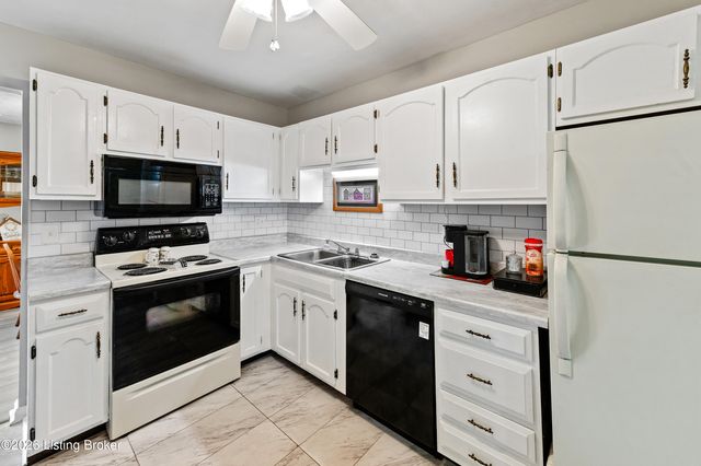 314 El Conquistador Pl, Louisville, KY 40220