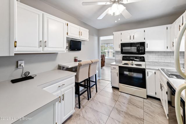 314 El Conquistador Pl, Louisville, KY 40220