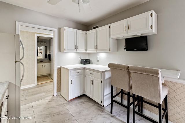 314 El Conquistador Pl, Louisville, KY 40220