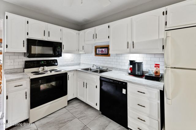 314 El Conquistador Pl, Louisville, KY 40220