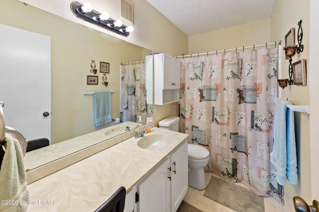 314 El Conquistador Pl, Louisville, KY 40220