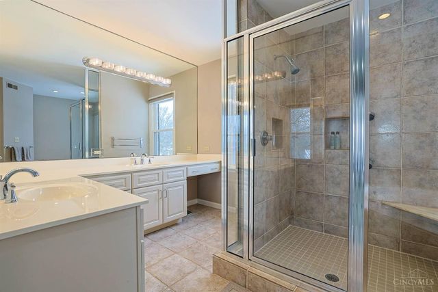 37 Carpenters Run, Cincinnati, OH 45241