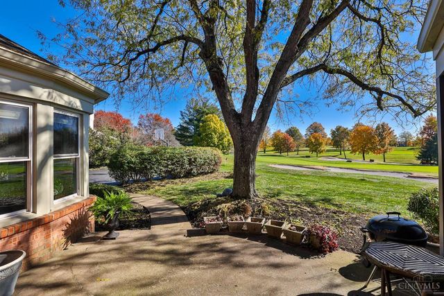 37 Carpenters Run, Cincinnati, OH 45241