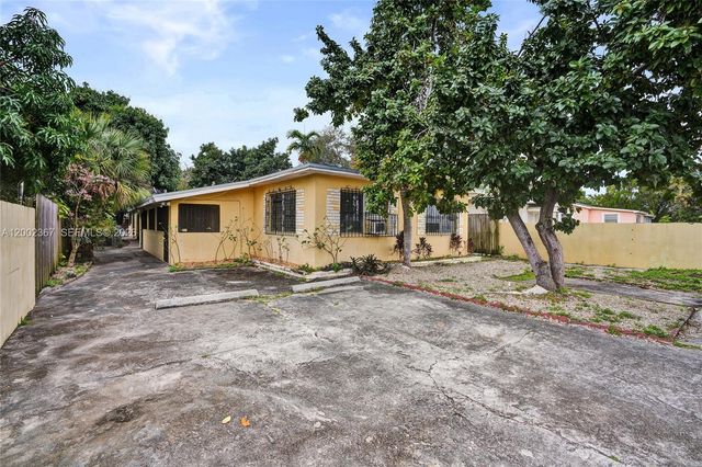 836 NW 101st Street, Miami, FL 33150