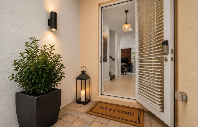 1123 NE 18th Avenue, Fort Lauderdale, FL 33304