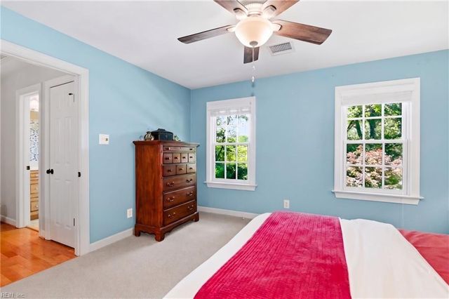 703 Circle LN, Virginia Beach, VA 23451
