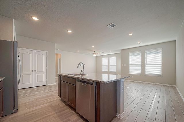 702 Cobalt Crest Lane, Houston, TX 77336