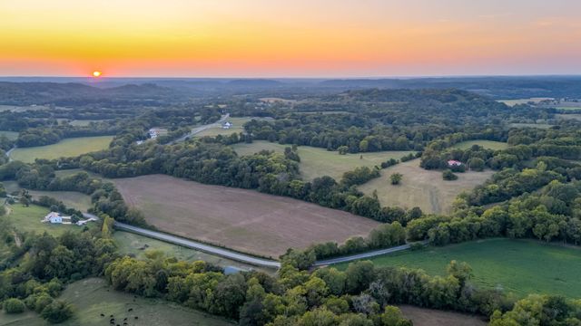 0 Craig Bridge Road, Williamsport, TN 38487