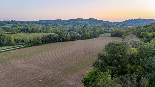 0 Craig Bridge Road, Williamsport, TN 38487