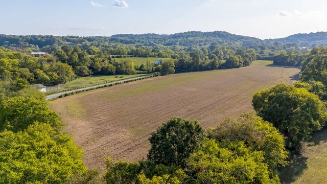 0 Craig Bridge Road, Williamsport, TN 38487