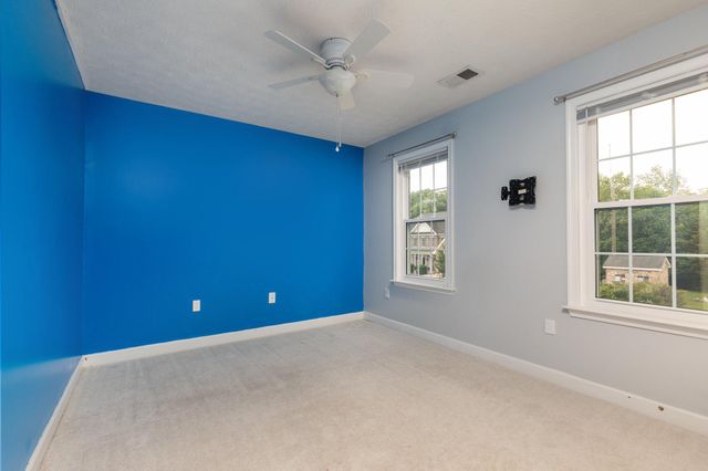 677 DELLINGER DR, Strasburg, VA 22657