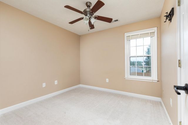 677 DELLINGER DR, Strasburg, VA 22657