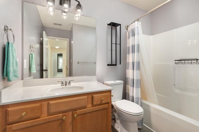 677 DELLINGER DR, Strasburg, VA 22657