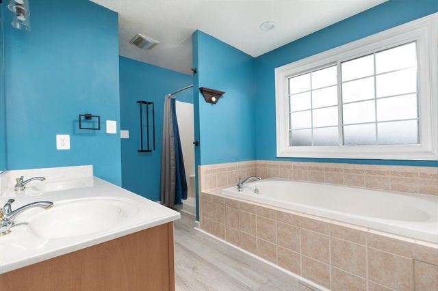677 DELLINGER DR, Strasburg, VA 22657