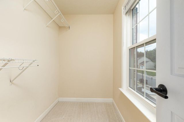 677 DELLINGER DR, Strasburg, VA 22657