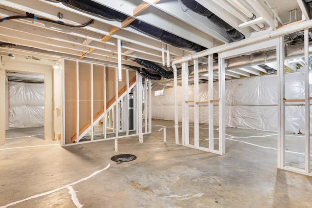 677 DELLINGER DR, Strasburg, VA 22657