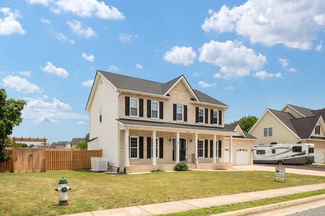 677 DELLINGER DR, Strasburg, VA 22657