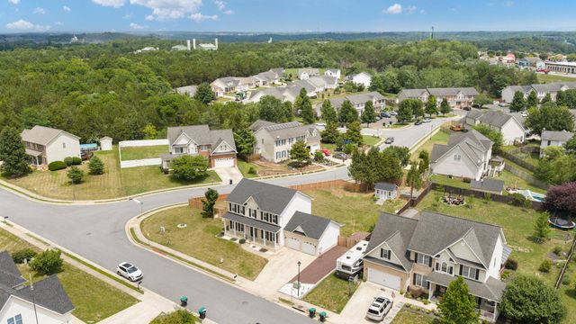 677 DELLINGER DR, Strasburg, VA 22657