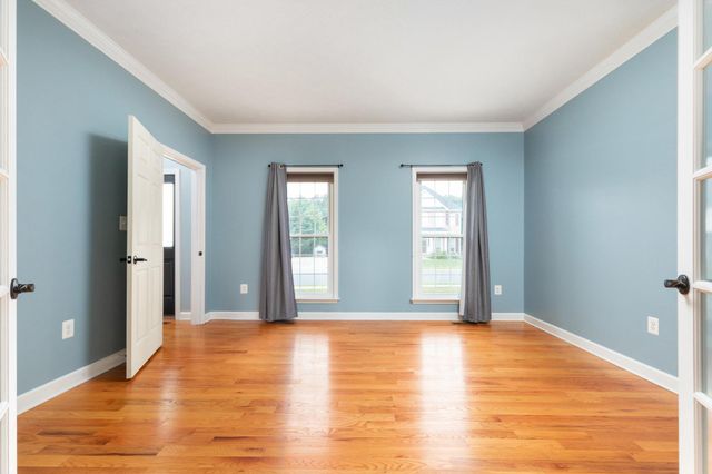 677 DELLINGER DR, Strasburg, VA 22657