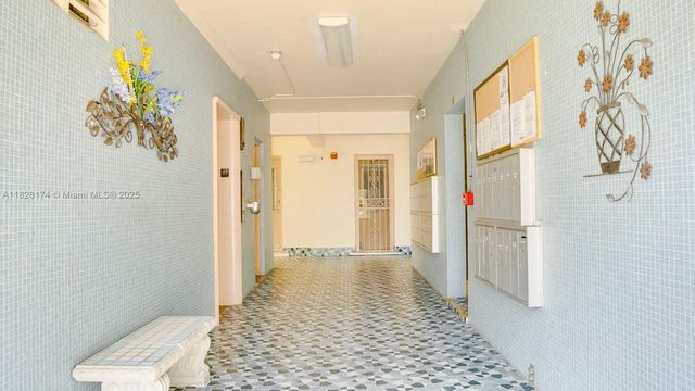 16801 NE 13th Ave 202, Miami, FL 33162