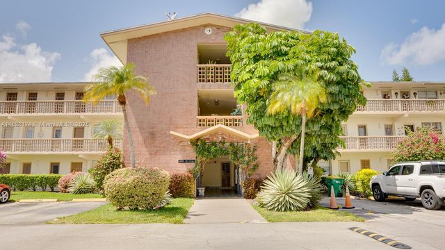 16801 NE 13th Ave 202, Miami, FL 33162