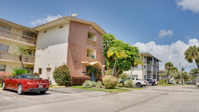 16801 NE 13th Ave 202, Miami, FL 33162
