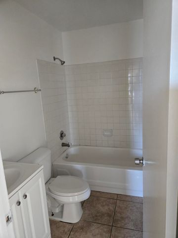 1814 Abbey 204, West Palm Beach, FL 33415