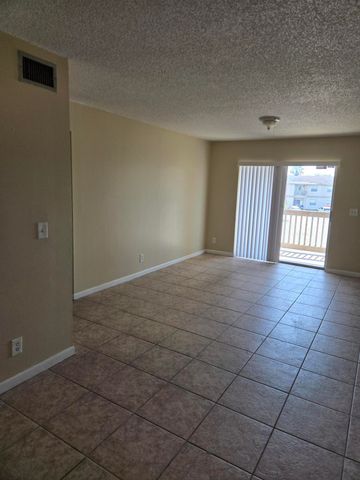 1814 Abbey 204, West Palm Beach, FL 33415