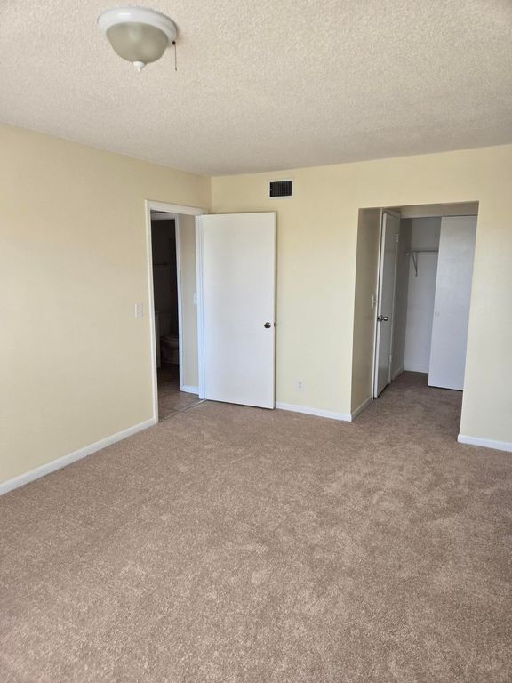 1814 Abbey 204, West Palm Beach, FL 33415