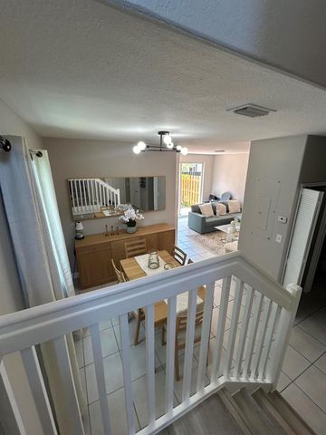 7301 NW 174TH Terrace 100, Hialeah, FL 33015