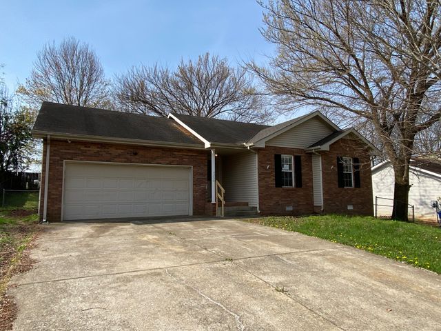 3250 N Senseney Cir, Clarksville, TN 37042