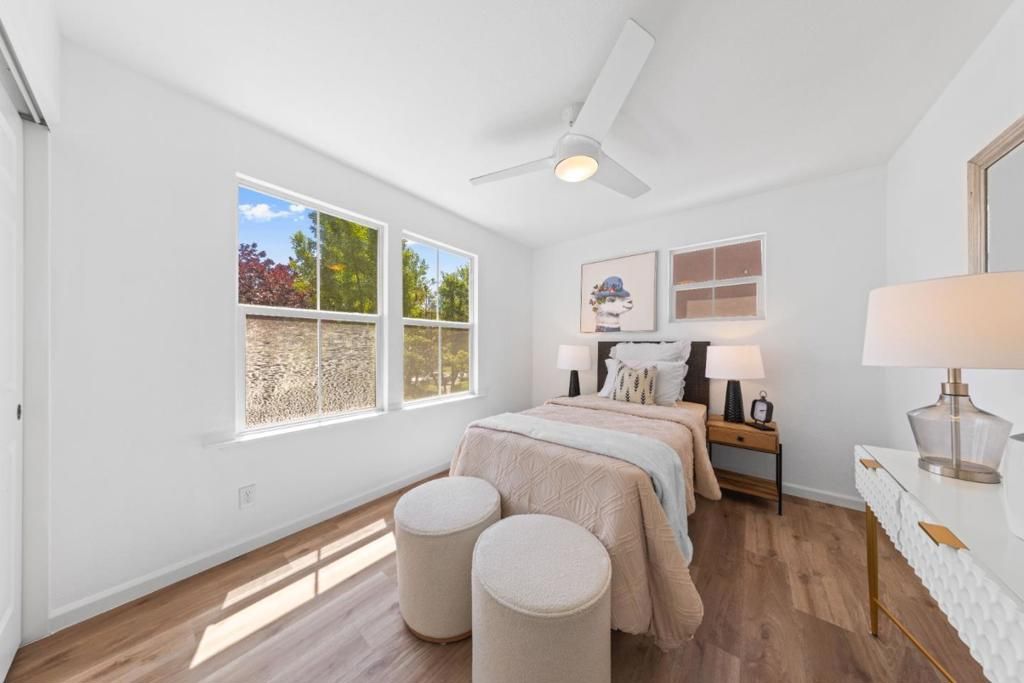 Image 16 of property listing at 298 S Rengstorff Avenue, Mountain View, CA 94040
