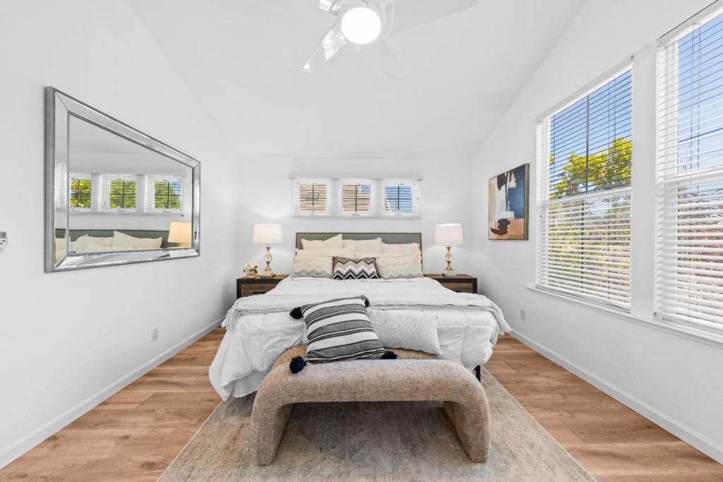 Image 20 of property listing at 298 S Rengstorff Avenue, Mountain View, CA 94040