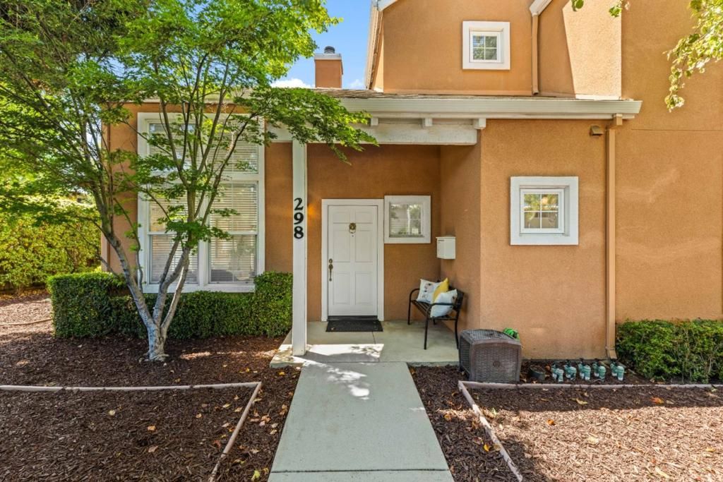 Image 32 of property listing at 298 S Rengstorff Avenue, Mountain View, CA 94040