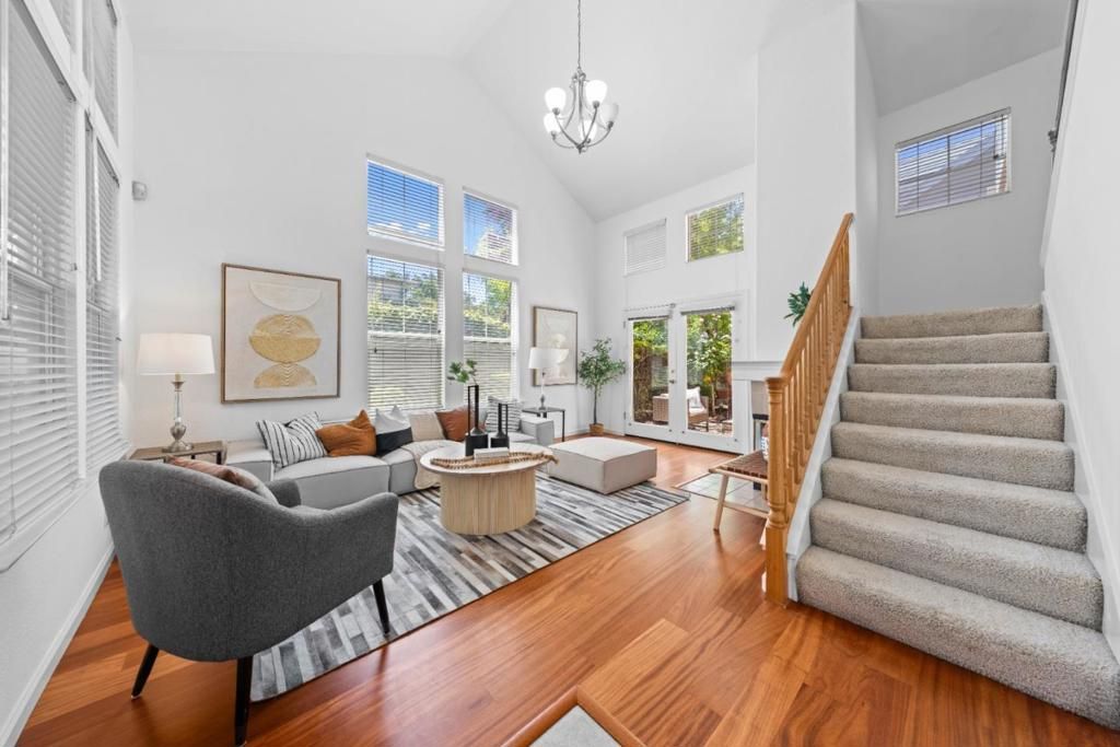 Image 4 of property listing at 298 S Rengstorff Avenue, Mountain View, CA 94040