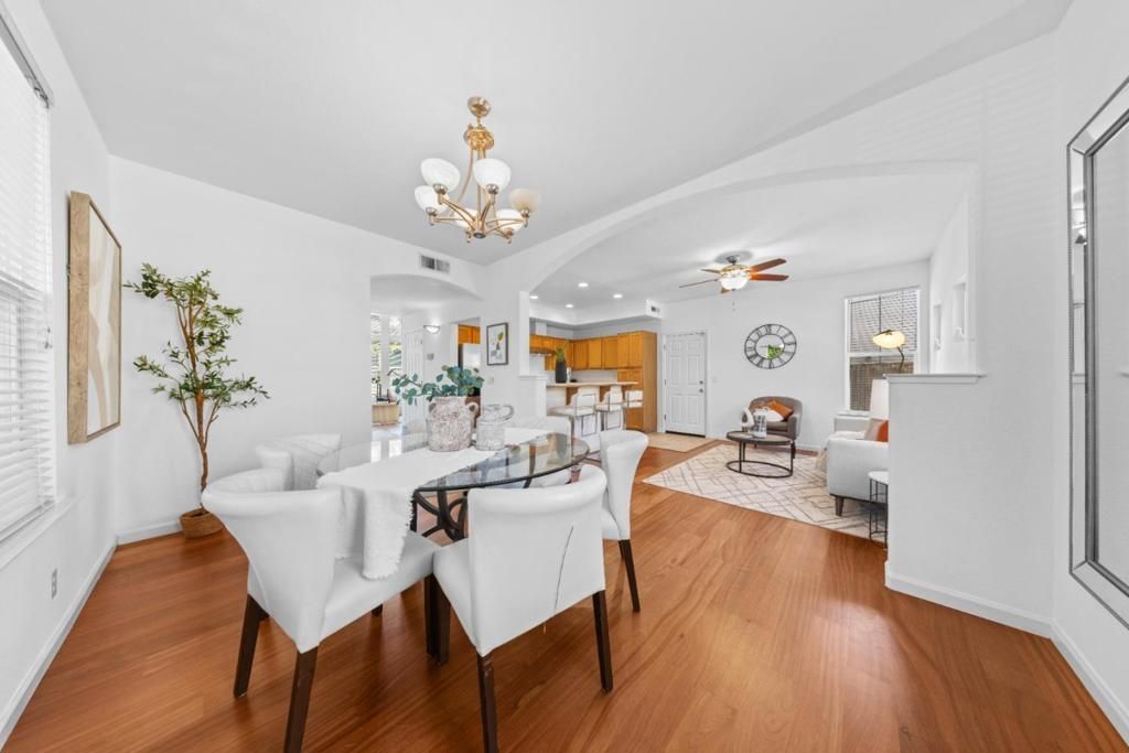 Image 7 of property listing at 298 S Rengstorff Avenue, Mountain View, CA 94040