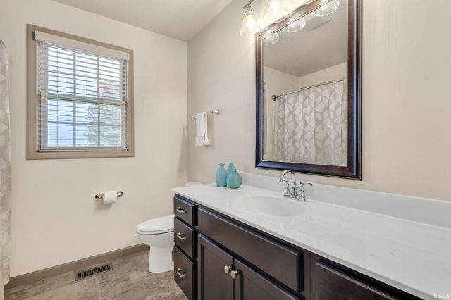 51818 Cresswell Drive, South Bend, IN 46628