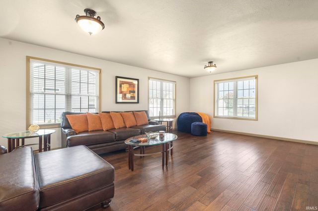 51818 Cresswell Drive, South Bend, IN 46628