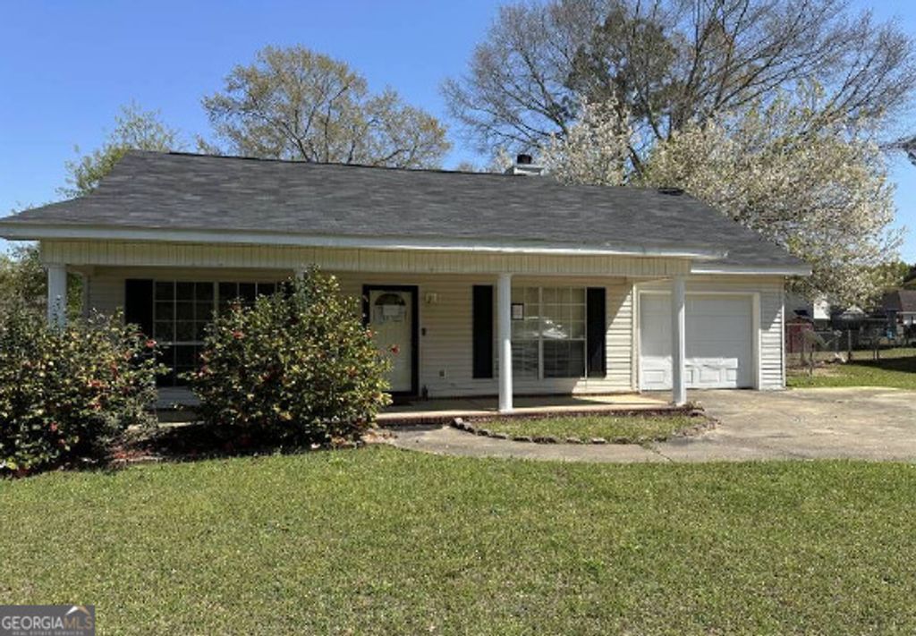 85 Nomad Circle, Kinsey, AL 36303