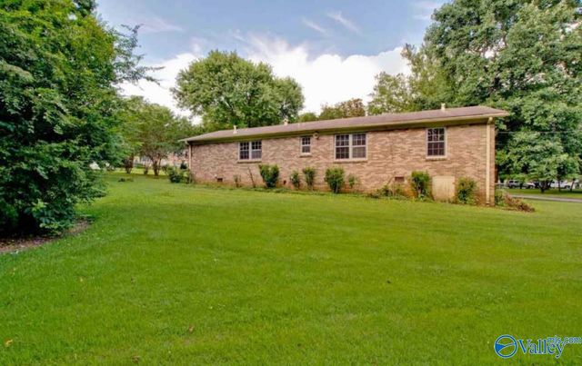 2906 Hester Lane, Huntsville, AL 35810