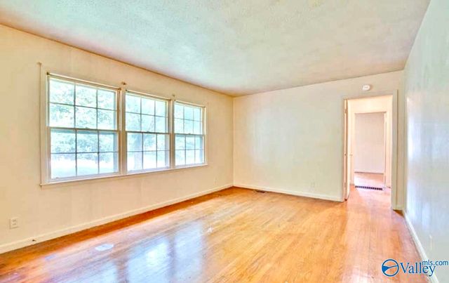 2906 Hester Lane, Huntsville, AL 35810