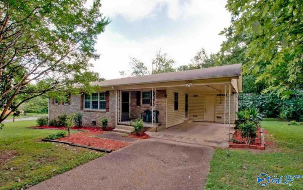 2906 Hester Lane, Huntsville, AL 35810