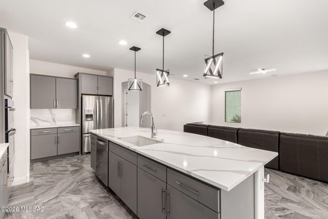 6840 W Komo Point Trail, Marana, AZ 85658